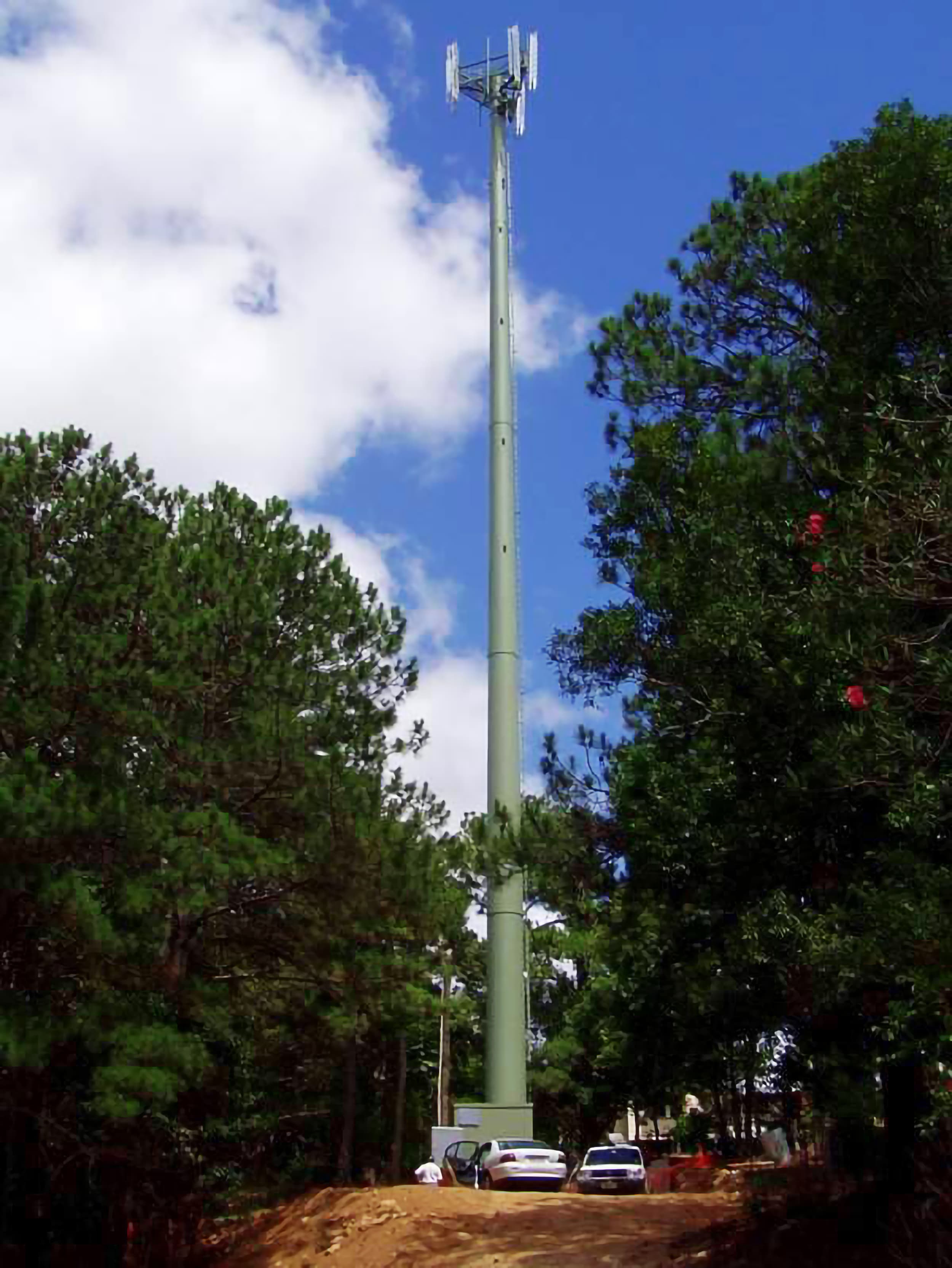 Steel monopole design